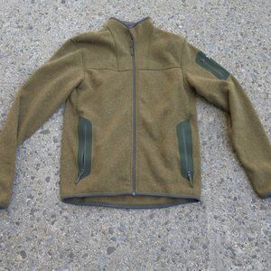 Arc'teryx Men's Green Zip-up Fleece